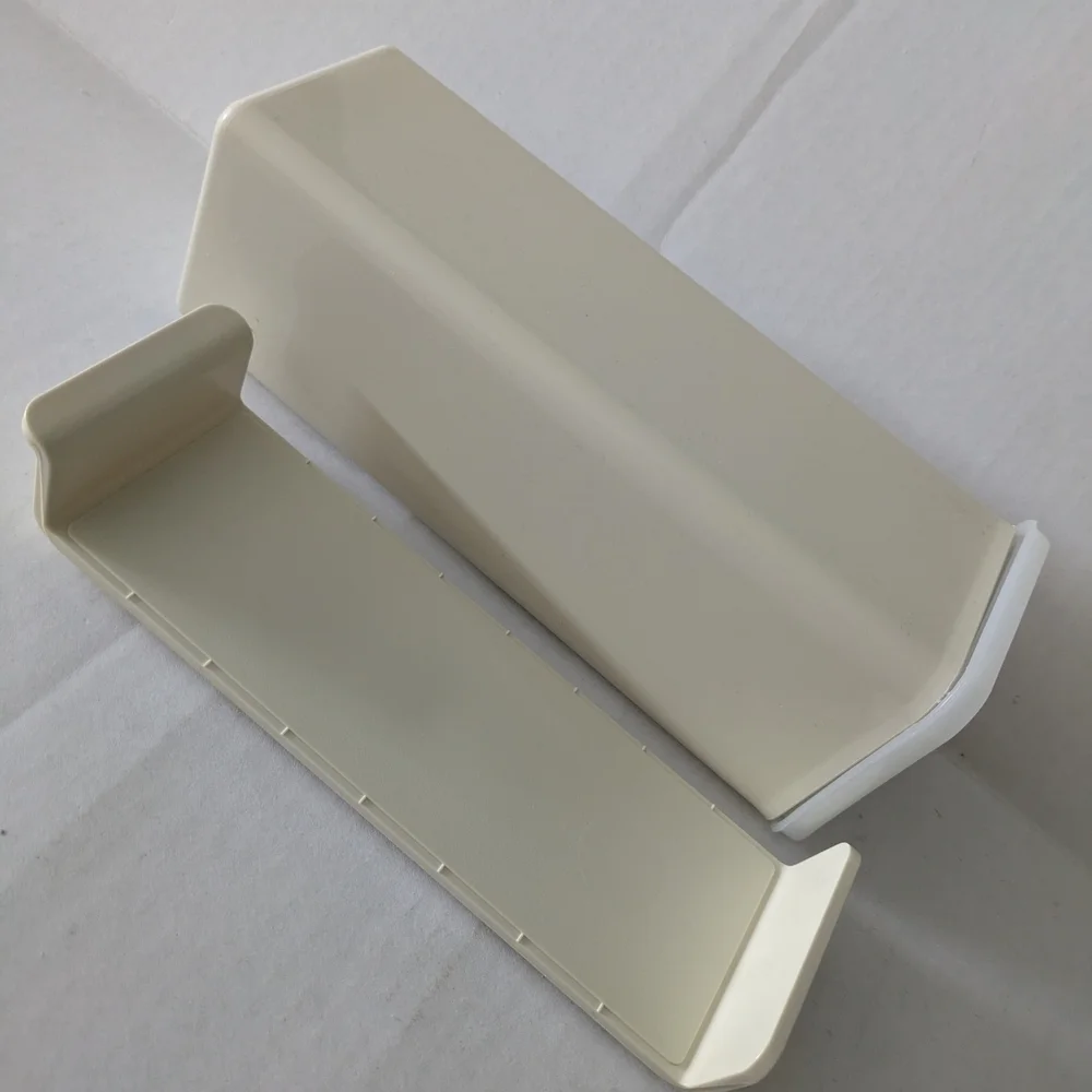Tupperware Cream Food Storage Container. Made For Velveeta/Cheese.